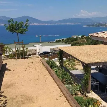 Semesterbostad Appealing Holiday Home In Pietrosella With Private Pool Pietrosella